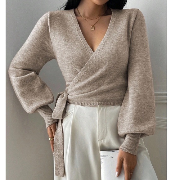Cozy Solid V neck Wrap Side Tie Knit Cropped Sweater Top - Picture 5 of 7